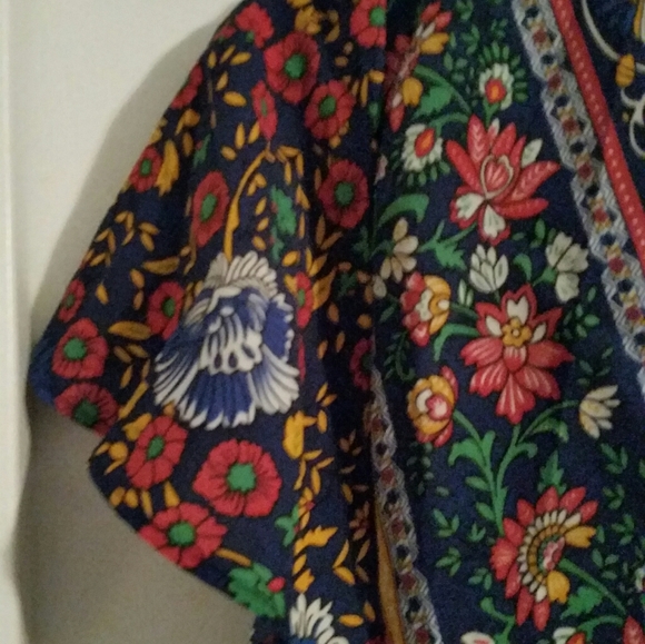 Dress - Picture 4 of 5